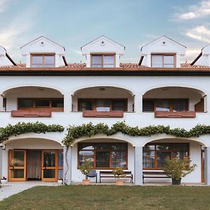 Hotel Moerbischerhof